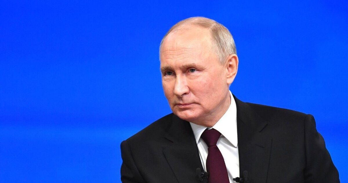 Путин поручил обеспечить россиянам доступ в интернет даже в дни ограничений