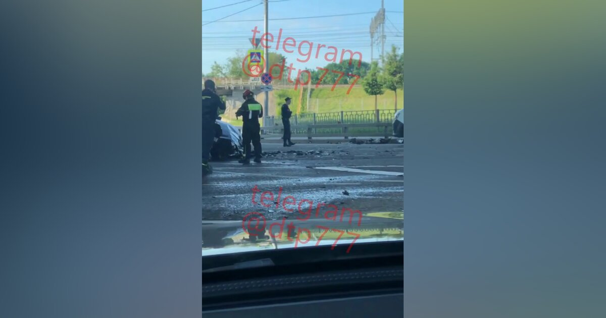 Три человека пострадали в ДТП с двумя авто на северо-востоке Москвы